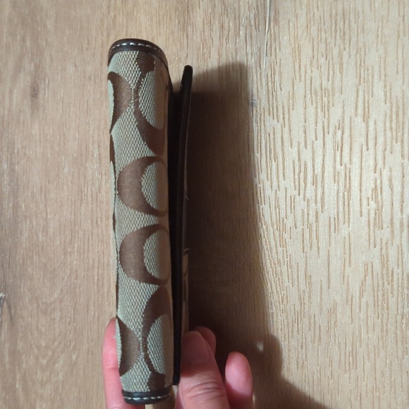 Vintage Coach Wallet - Picture 6 of 9